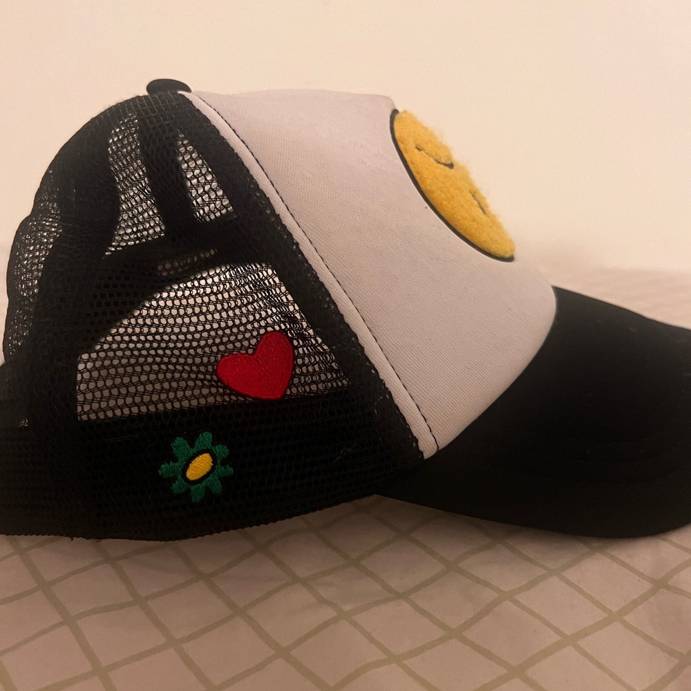 Hat - Picture 2 of 3